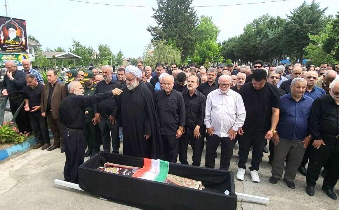 درگذشت مادر شهید شکوری در فومن